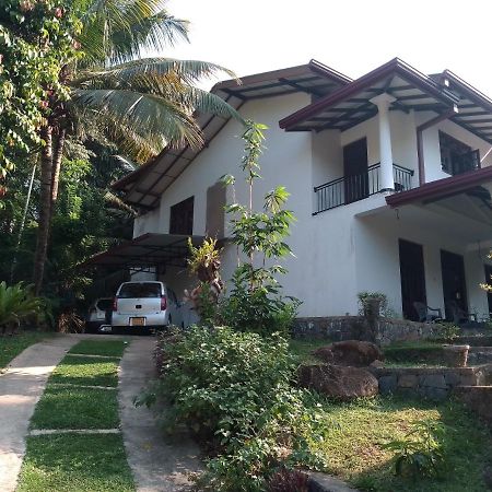Sea & Greens Apartments Unawatuna Buitenkant foto