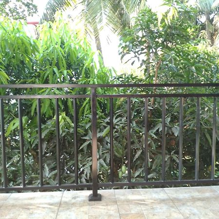 Sea & Greens Apartments Unawatuna Buitenkant foto