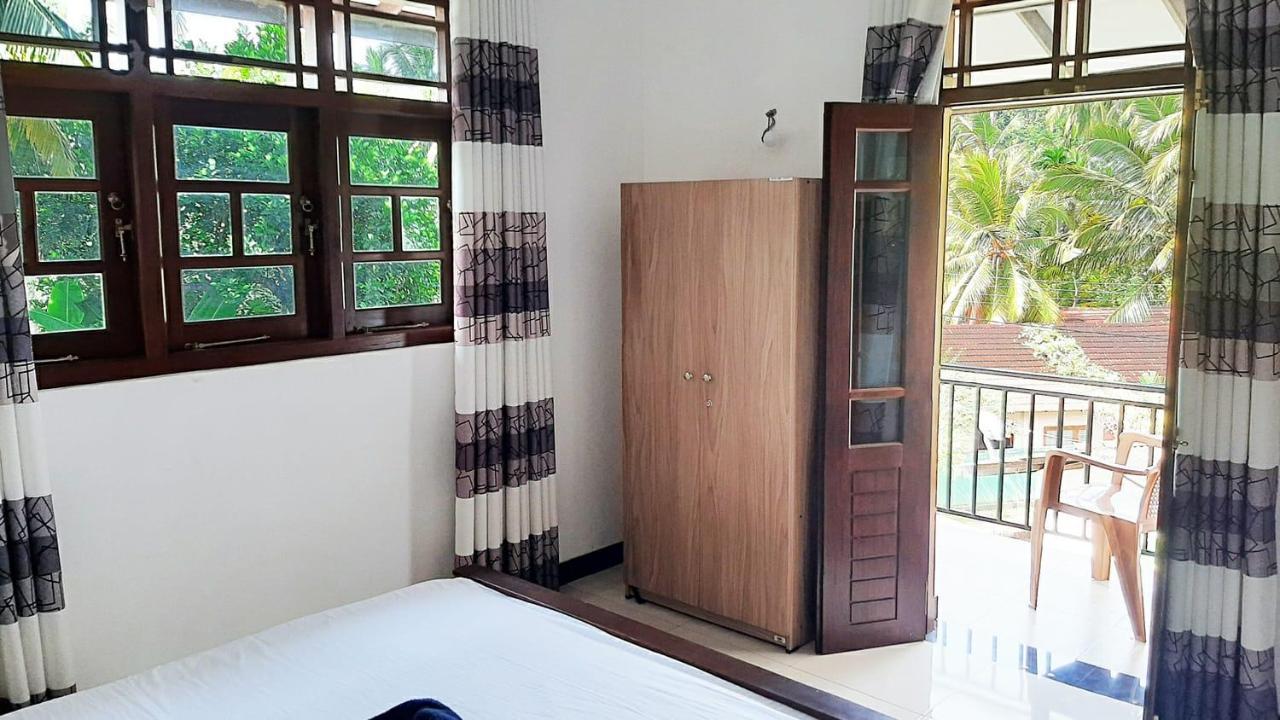 Sea & Greens Apartments Unawatuna Buitenkant foto